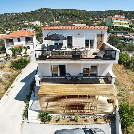 Accordo * Vinišće